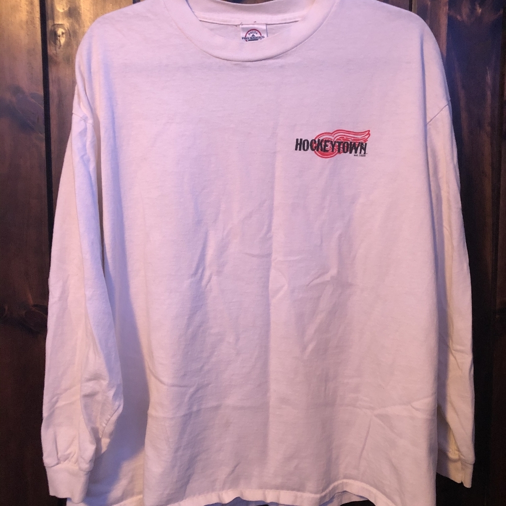 Red Wings Hockey Town Long Sleeve Men's XL